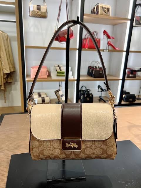 Coach Shoulder Bag - Image 2