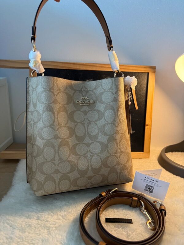 Coach Bucket Bag