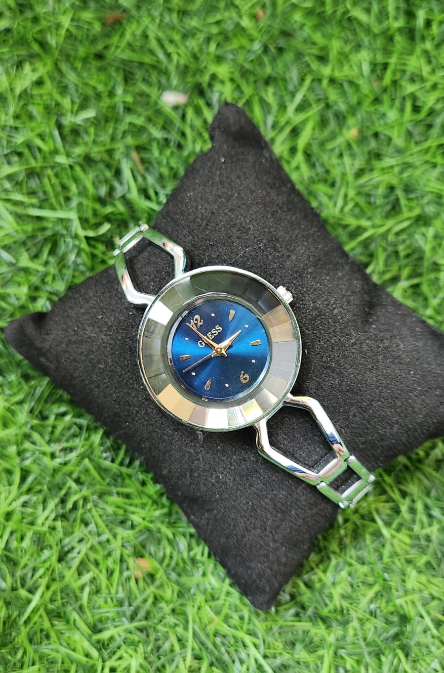 Guess Watch
